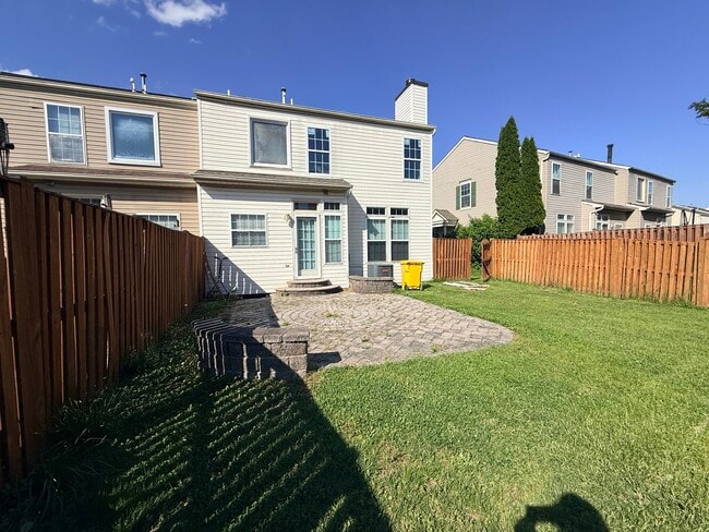 Photo - 235 Eisenhower Ct