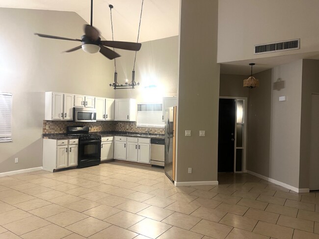 Photo - 3001 W Hampshire Ct