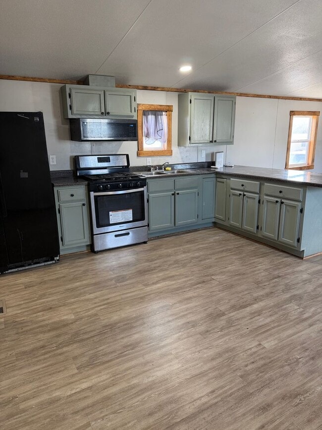 Building Photo - Business 37 Highway - Park Unit 2