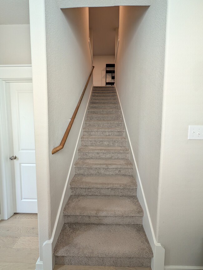 Photo - 2316 Calvert Dr