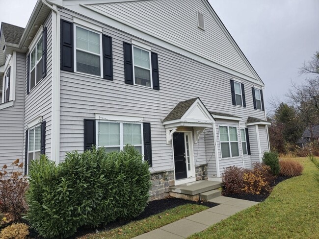 Photo - 100 Everleigh Dr