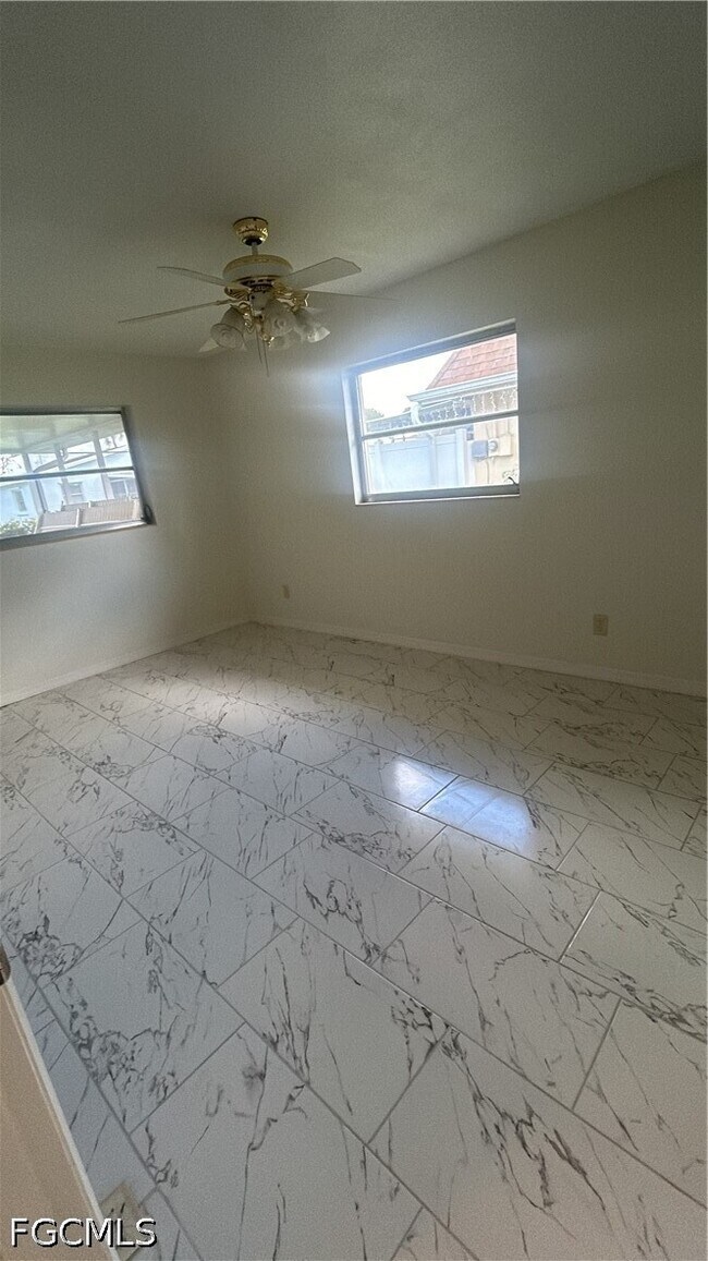 Photo - 2213 Gardenia Way