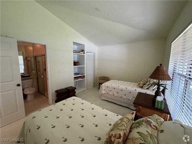 Building Photo - 1334 Park Lake Dr Unit 28R Rental