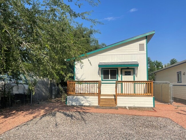 Building Photo - Occupied Do Not Disturb Tenant - Newer hom... Rental