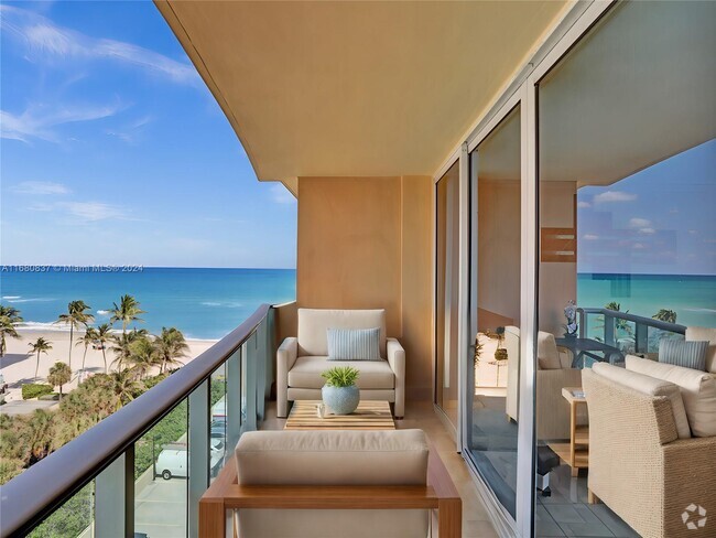 Building Photo - 2501 S Ocean Dr Unit 905 (Available Nov 4) Rental