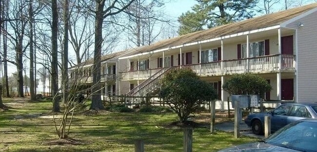 Lakewood West Apartments