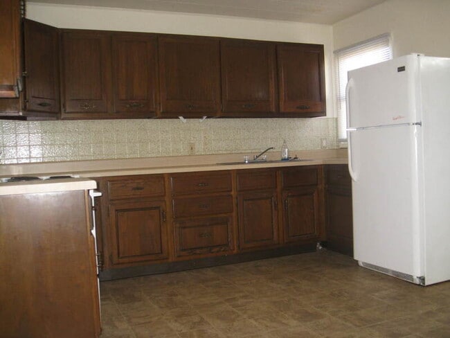 Photo - 2501 Indiana St SW