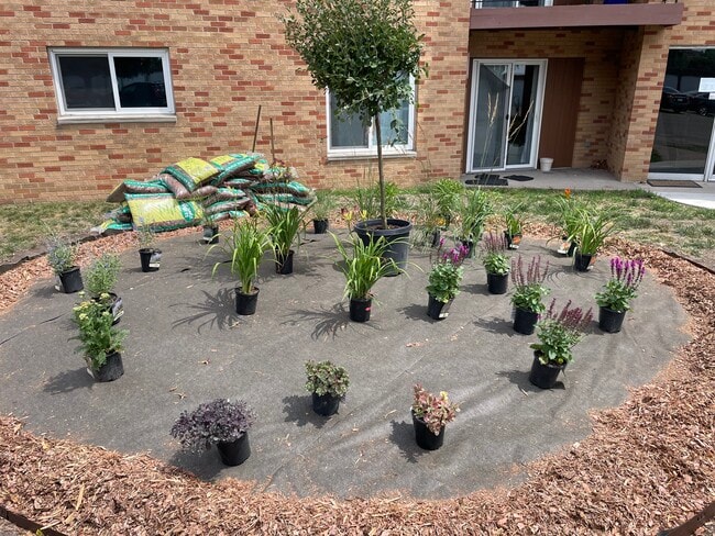 Photo - 1818 Larpenteur Avenue West