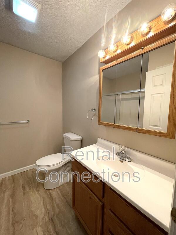 Photo - 607 Old Creal Springs Rd Unit ,
