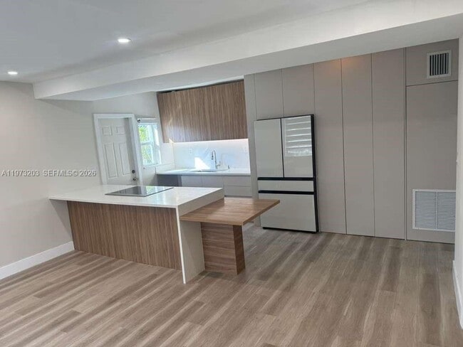 Photo - 2341 NW 14th St Unit 2