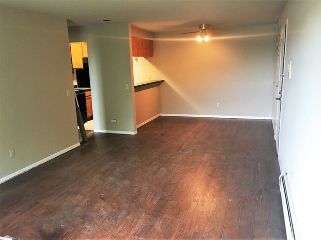 Photo - 2426 Independence Ln Unidad 211