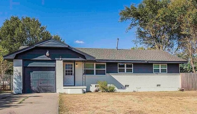 Building Photo - 4517 NW Cheyenne Ave Rental