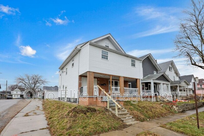 Photo - 85 1/2 S Wheatland Ave