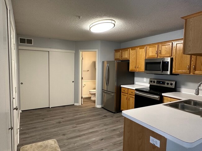 Photo - 10802 Lexington Dr