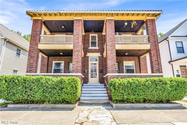 Building Photo - 1321 W 85th St Unit 2