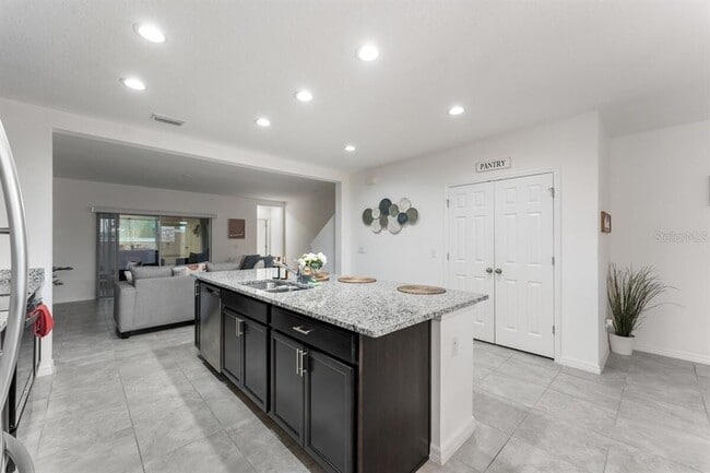 Photo - 145 Claire Ln