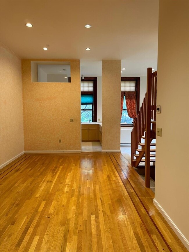 Photo - 88 Park Ave Unit 208