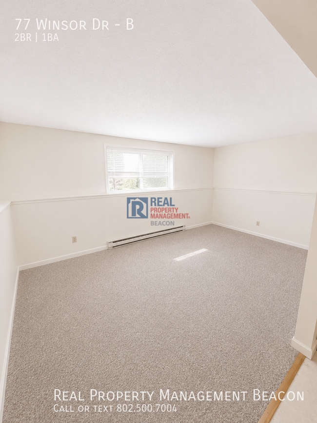 Photo - 77 Winsor Dr Unit B