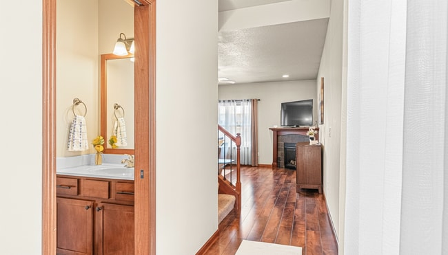 1795 Sara Ct