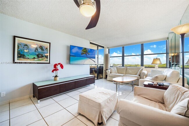 Photo - 2555 Collins Ave Unit 906