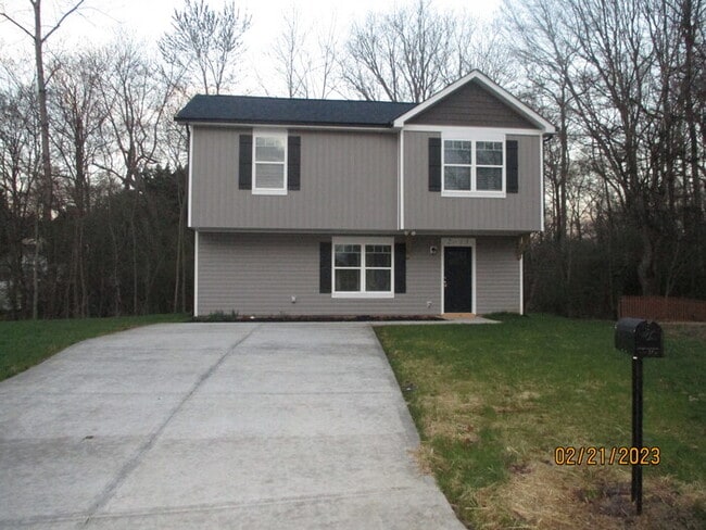 Building Photo - 2015 Brantley Creek Dr Rental