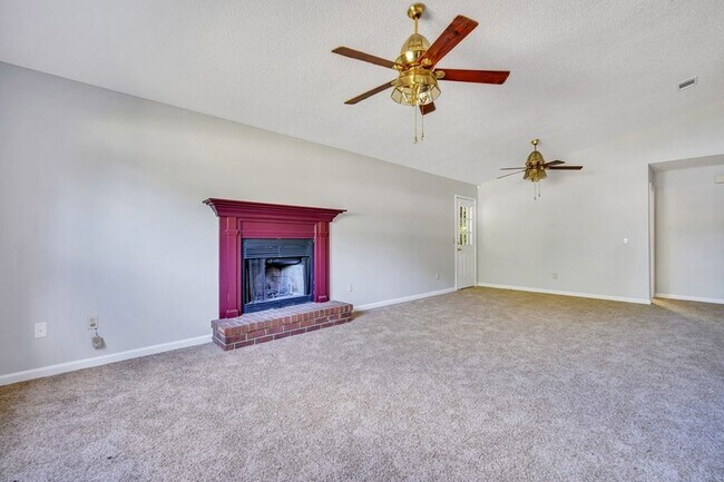 Photo - 1109 Tomahawk Trail