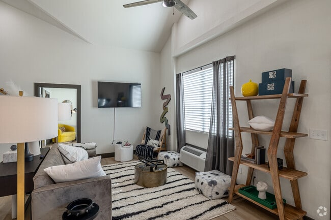 3BR, 2BA - 1,251SF - Living Room