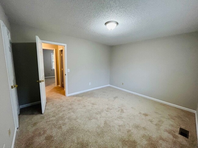 Photo - 308 Poplar St Unidad 308 Poplar -  B