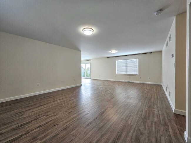 Photo - 13 Overlook Ln