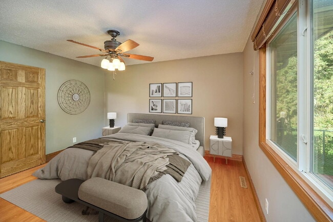 Photo - Spacious 5-Bed Home with Finished Basement & lots of storage space in Chanhassen!