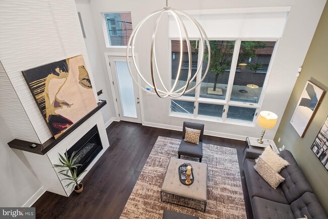 Photo - 1332 Kater St