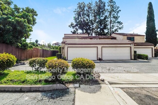 Photo - 6797 Lambert Way