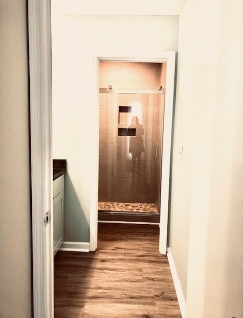 Custom shower - 614 Bay Tree Ct