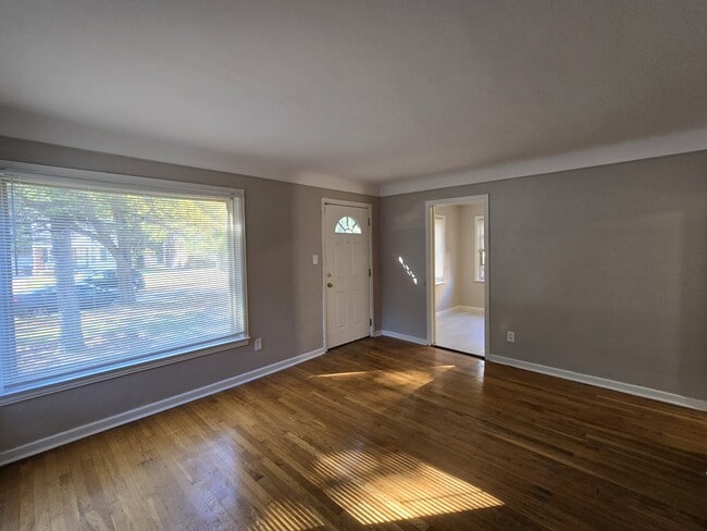 Photo - 17620 Lenore Ave
