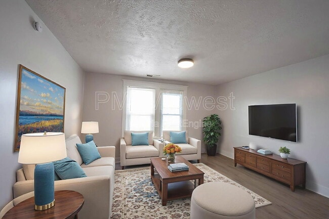 Photo - 2211 E New York St Unit B