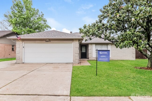 Building Photo - 14831 Waterside Dr Rental