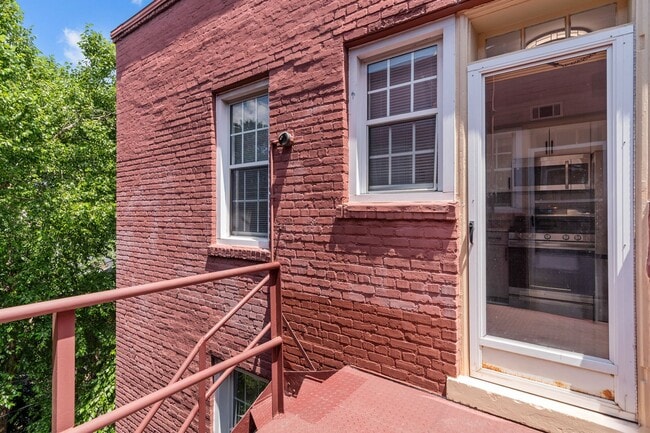 1008 Westover Ave