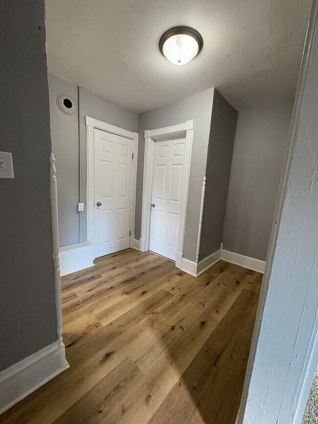 Photo - 313 e first street Unidad 313 e first street upper