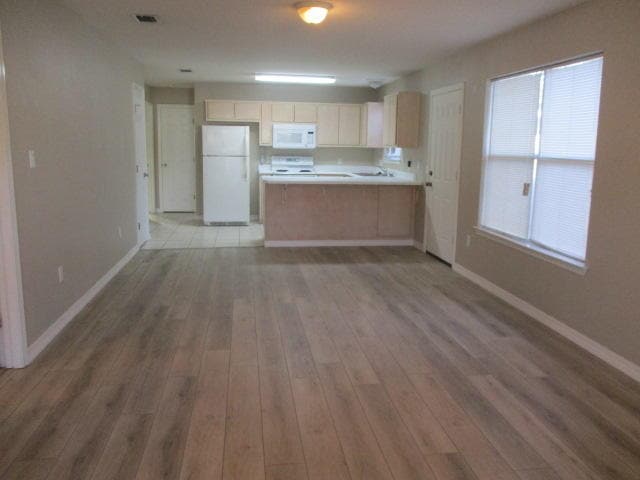 Photo - 7720 Lola Cir