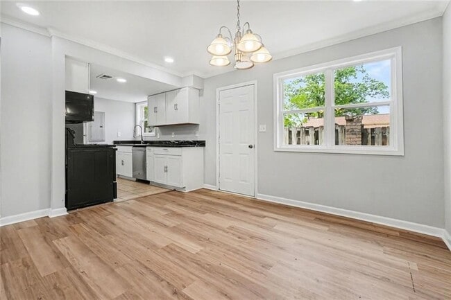 Photo - 2952 N Dekalb Dr Unit A