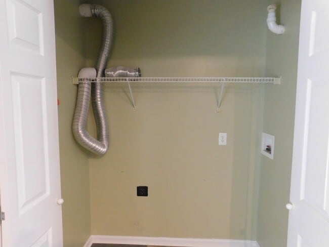 Photo - Townhouse in Newport