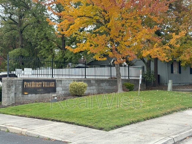 Building Photo - Pine Hurst Village Estates