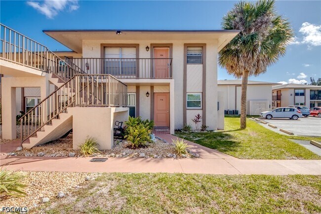 Building Photo - 16881 Davis Rd Unit 116