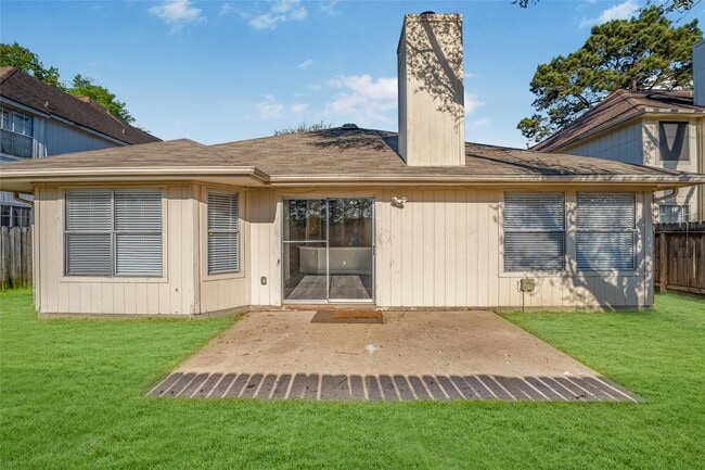 Photo - 16007 Lakestone Dr