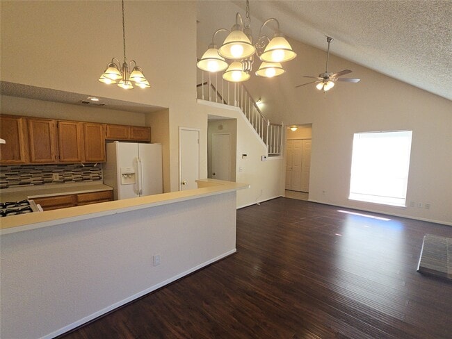 Photo - 2814 Great Lakes Ave