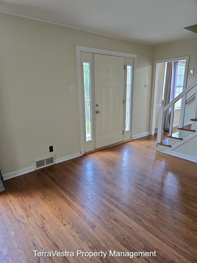 408 Hamilton Rd
