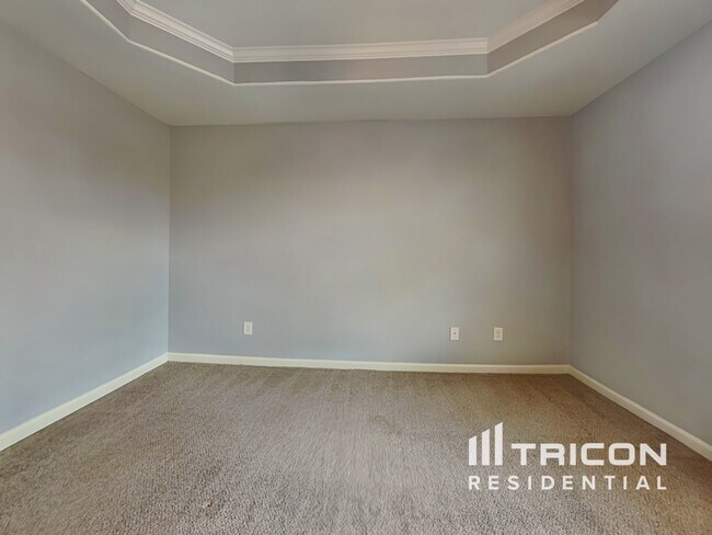 Photo - 500 Kirkland Dr House