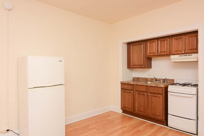 Photo - 3335 W Diversey Ave Unit D631