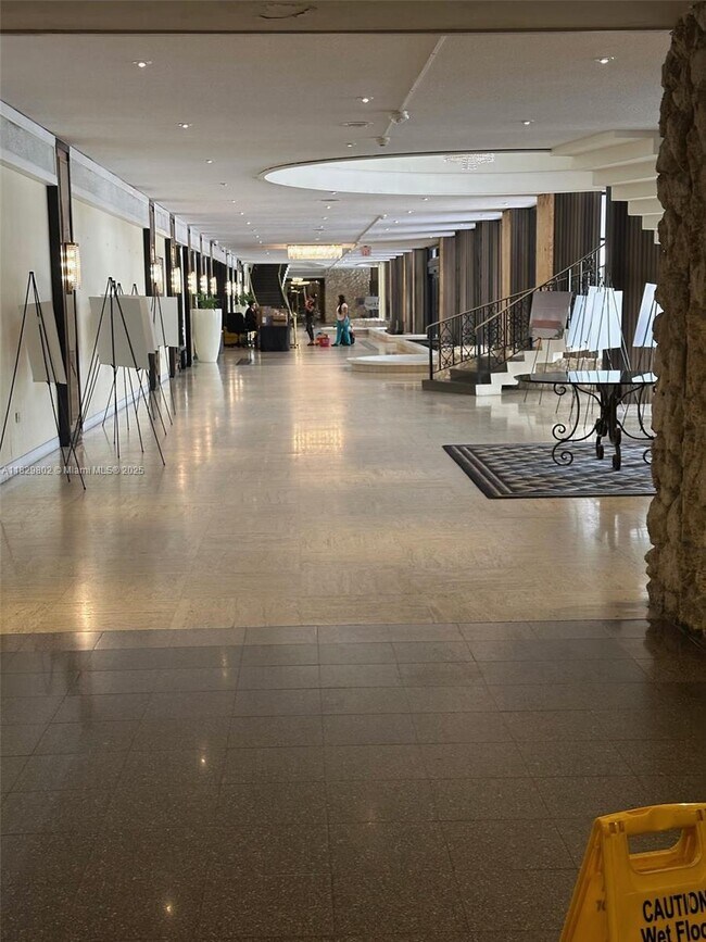 Photo - 5555 Collins Ave Unit 6Z