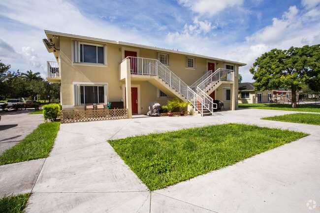 Hidden Grove Apartments
